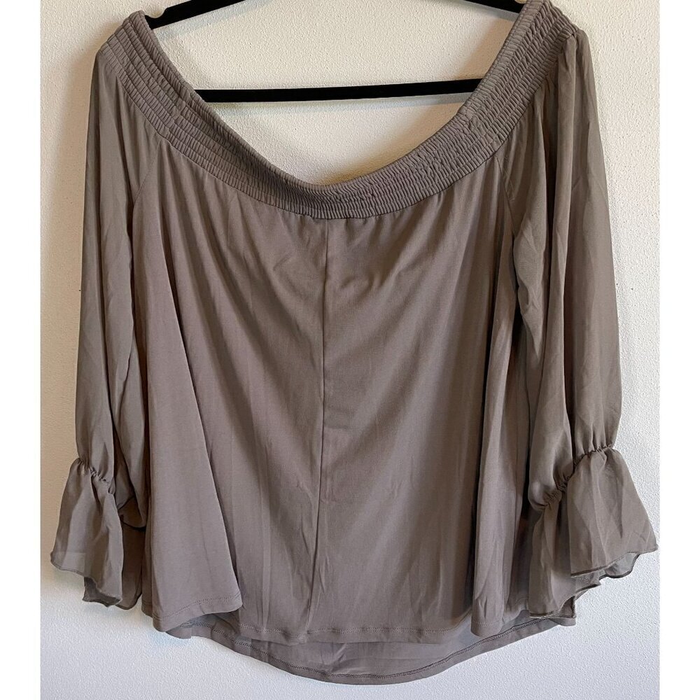 NWT Torrid Womens Gray Studio Knit Off Shoulder Smocked Chiffon Swing Top Large - Picture 5 of 13